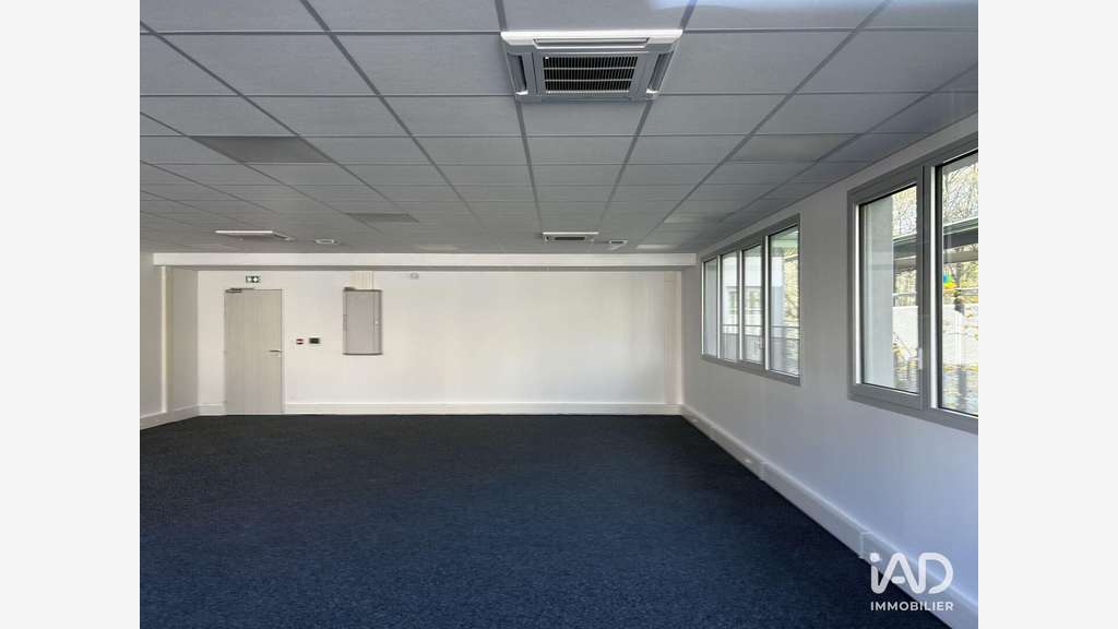 Vente bureau de standing 158m² à Lissieu