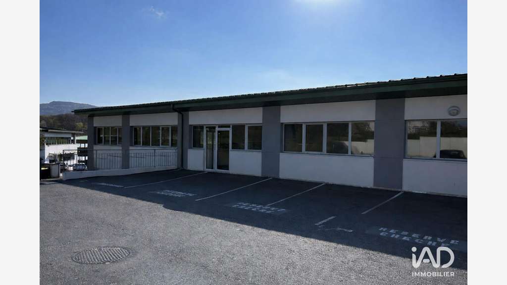 Vente bureau de standing 158m² à Lissieu