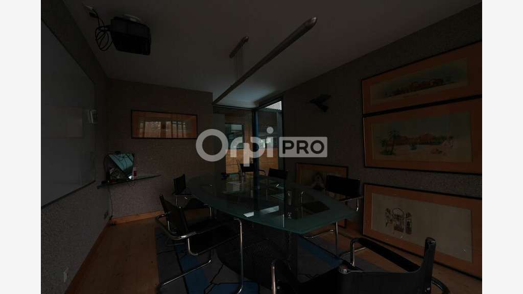 Bureaux à vendre 315m² à Lissieu