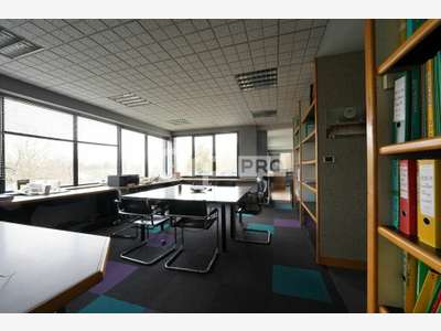 Bureaux à vendre 315m² à Lissieu