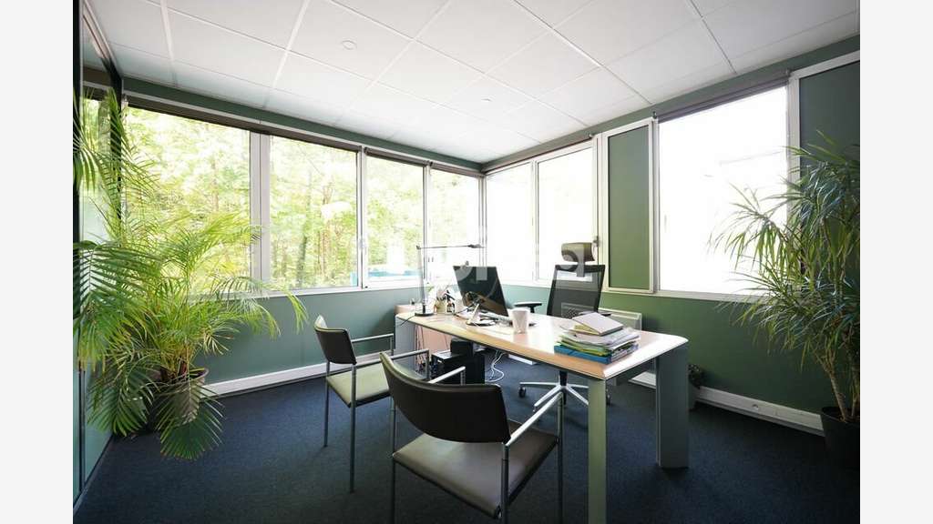 Bureaux à vendre 74,15m² à Lissieu