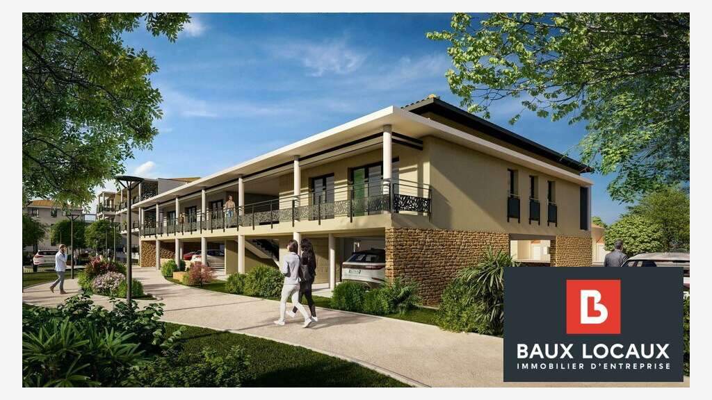 Vente local professionnel plain-pied 295m² à Sénas