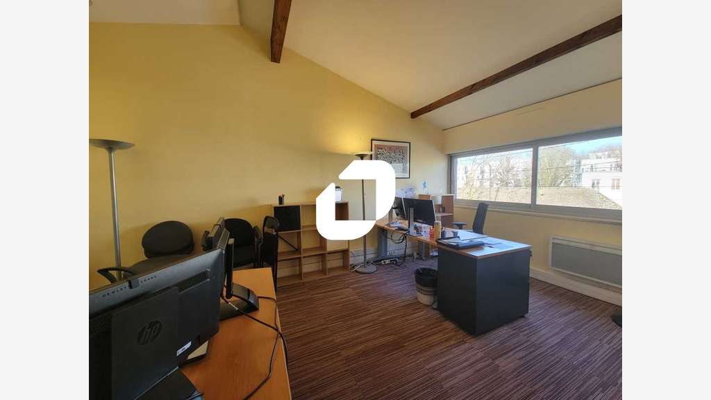 Vente Bureaux 592m² Longjumeau