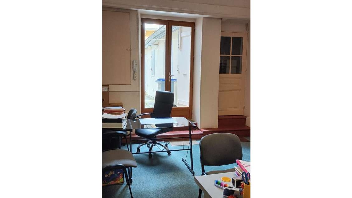 AV bureau 60m² à Lons-le-Saunier proche Comédie