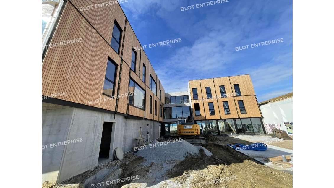 À vendre/A louer bureaux 210m² R+2 à Lorient 