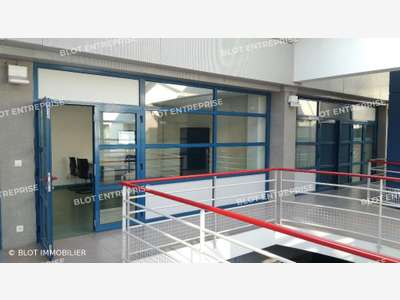 À vendre bureaux de 90m² au 1er étage à Lorient