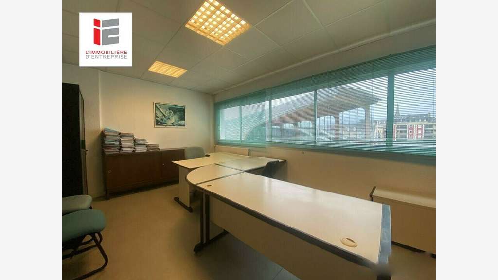 Immeuble de bureaux à vendre à Lorient