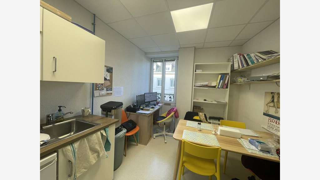 Bureaux de 145m² à vendre au 2ème étage à Lorient