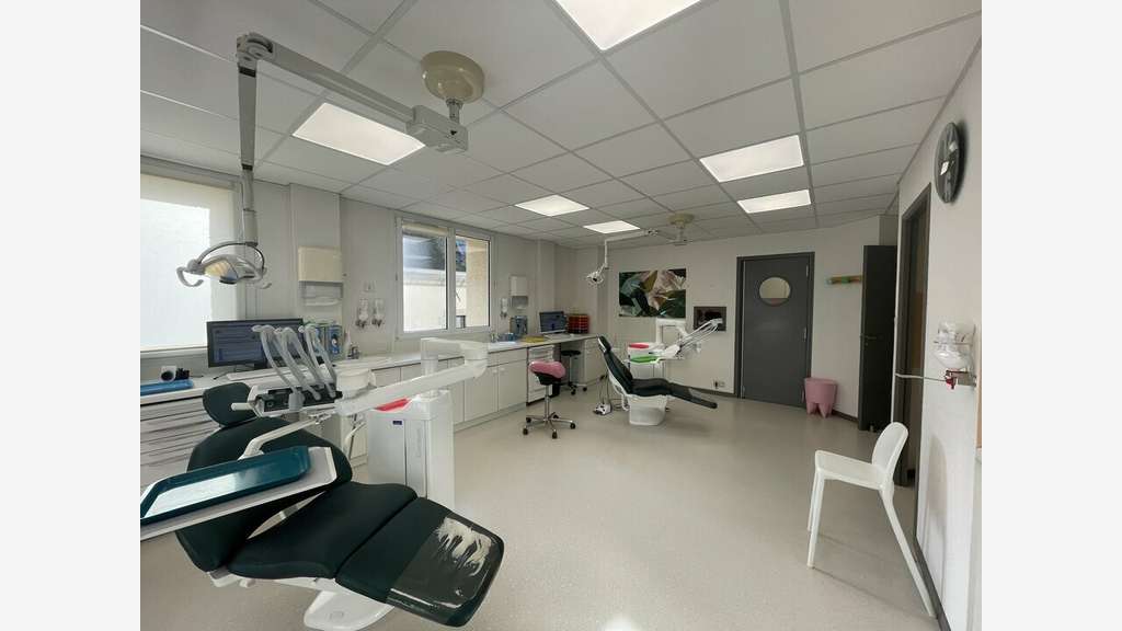 Bureaux de 145m² à vendre au 2ème étage à Lorient
