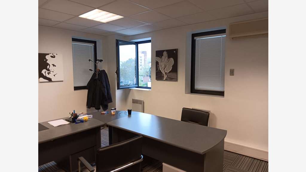 Bureaux loués 100%