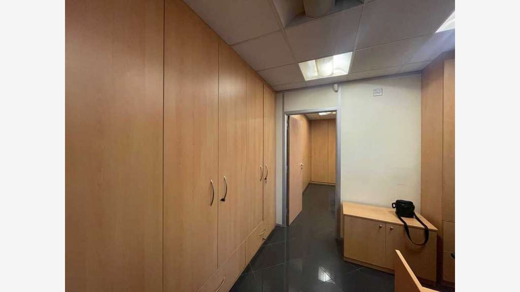 A vendre bureaux loués 100% sur l'île de La Jatte