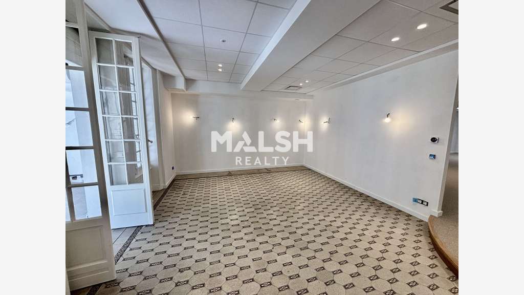 Bureaux 243m² à vendre ou à louer à Lyon 2e