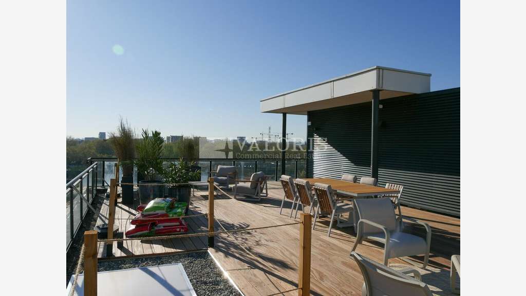 Vente plateaux de bureaux neufs à Lyon 2e