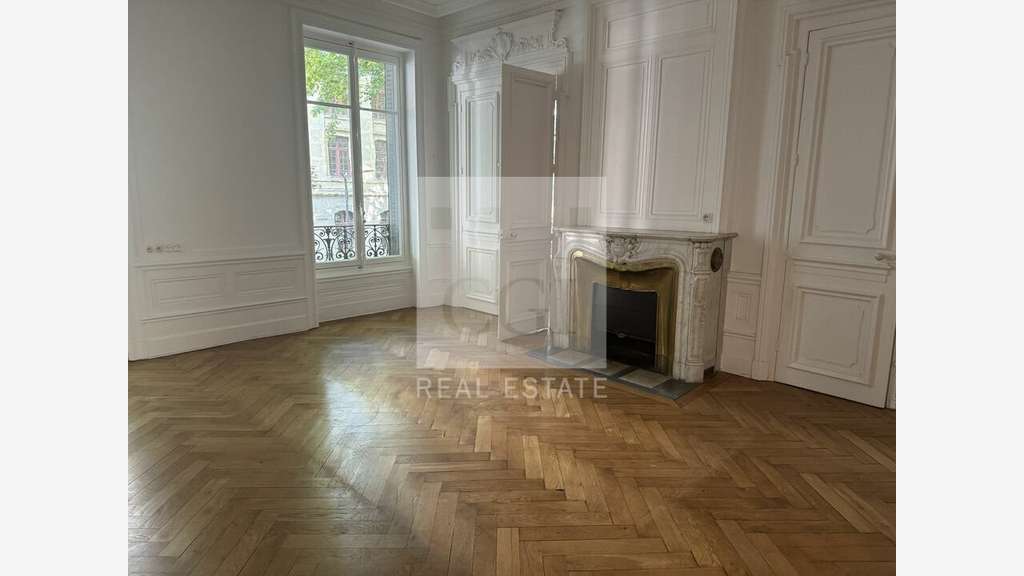 AV bureaux 303m² Lyon 69003 Palais de Justice