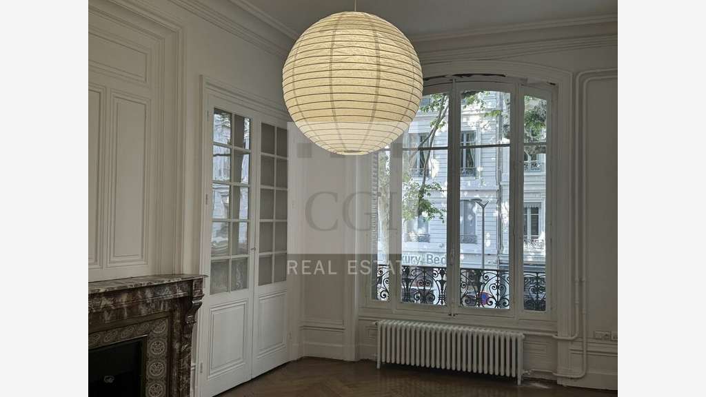 AV bureaux 303m² Lyon 69003 Palais de Justice