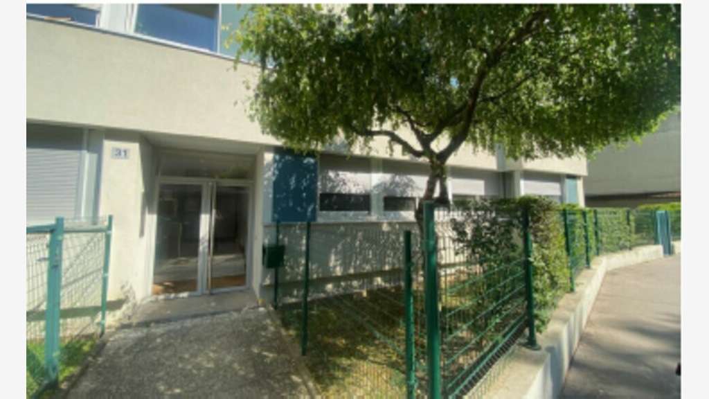 Bureaux lumineux de 181m² à vendre Lyon 3 Montluc
