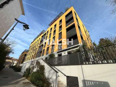 A vendre bureaux 103m² RDC à Lyon 4e Croix Rousse