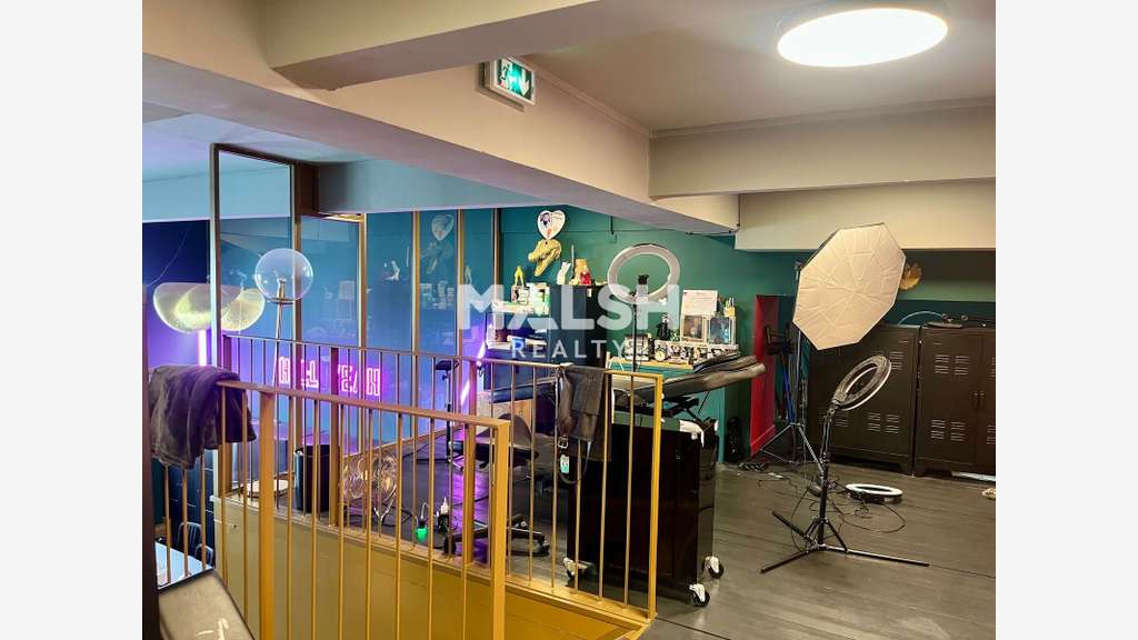 Bureaux à vendre 180m² divisibles à Lyon 4e Hénon