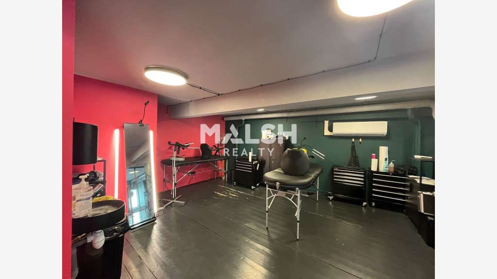 Bureaux à vendre 180m² divisibles à Lyon 4e Hénon