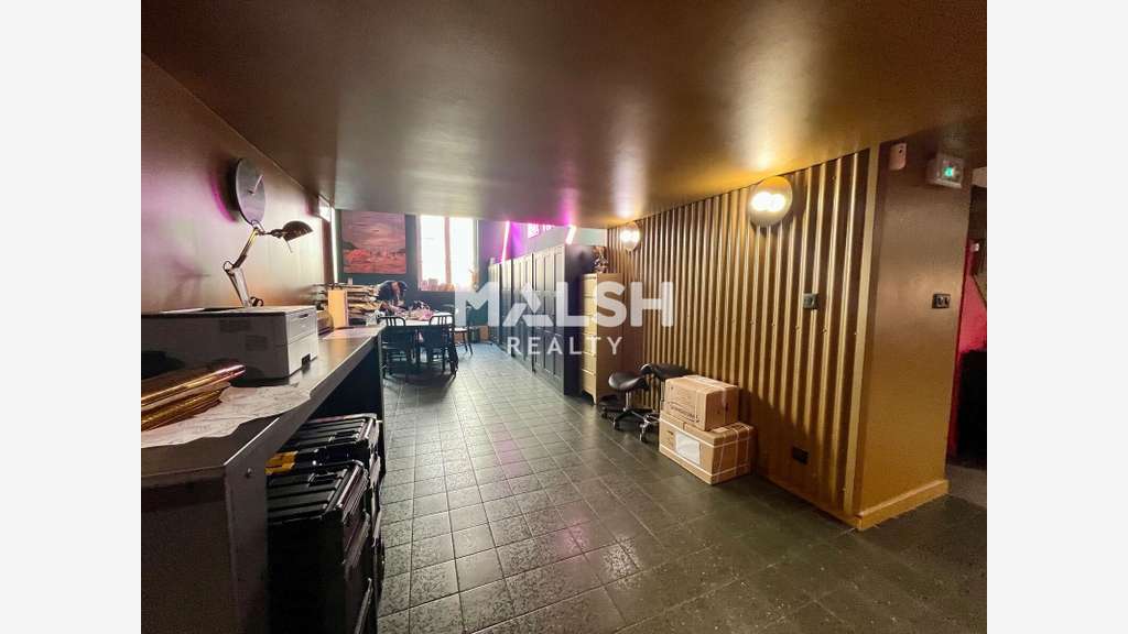 Bureaux à vendre 180m² divisibles à Lyon 4e Hénon