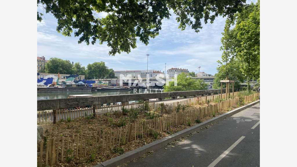 Bureaux à louer 573m² divisibles à Lyon 5e