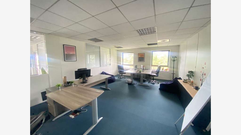 Bureaux de 284m² à vendre à Lyon Techlid