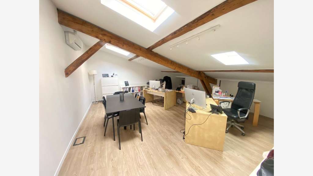 Exclusivité murs de bureaux style loft à Lyon