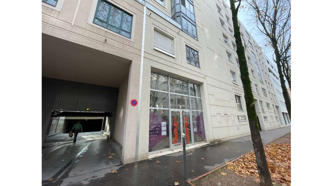 A vendre local professionnel à Lyon 3e 