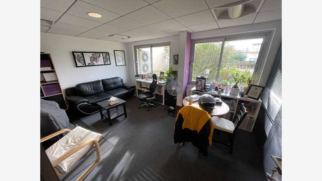 A vendre local professionnel à Lyon 3e