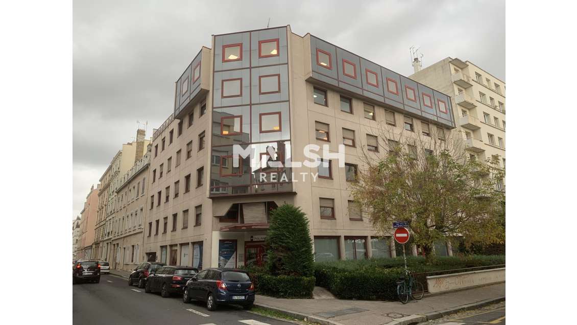 Vente bureaux de 123m² à Lyon 69006 Bellecombe