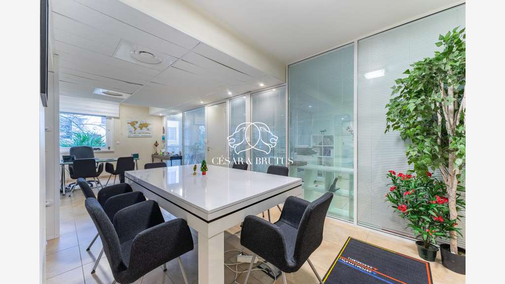 Vente bureaux spacieux de 210m² à Lyon 69006