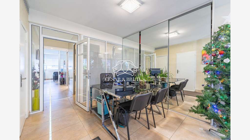 Vente bureaux spacieux de 210m² à Lyon 69006