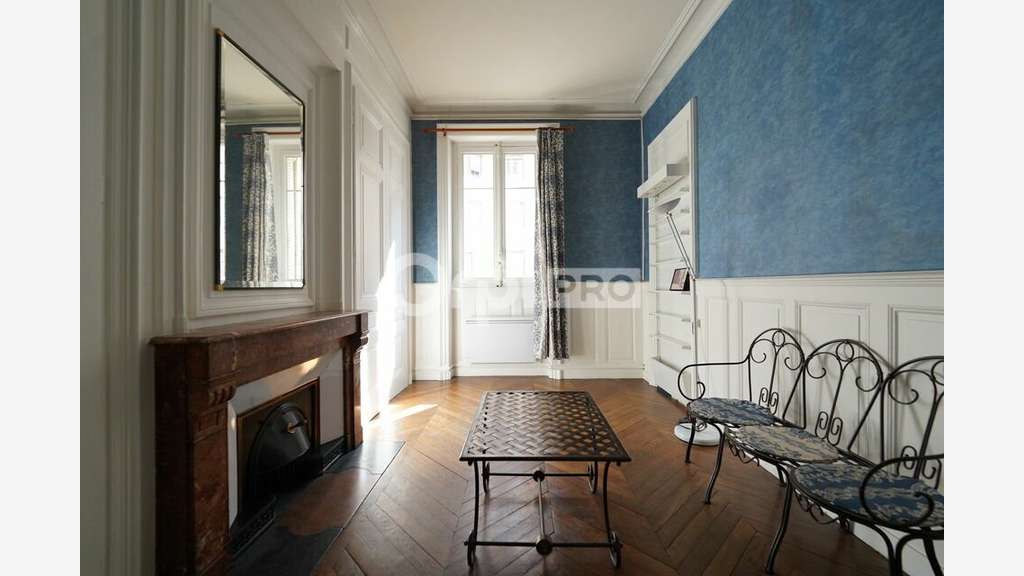 Bureaux 73m² à vendre en RDC surélevé à Lyon 69006