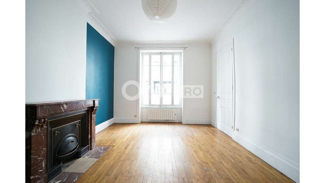 Bureaux 73m² à vendre en RDC surélevé à Lyon 69006