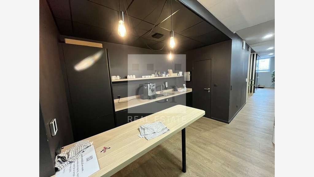 Bureaux 510m² à vendre Lyon 6 prox Gare Part-Dieu