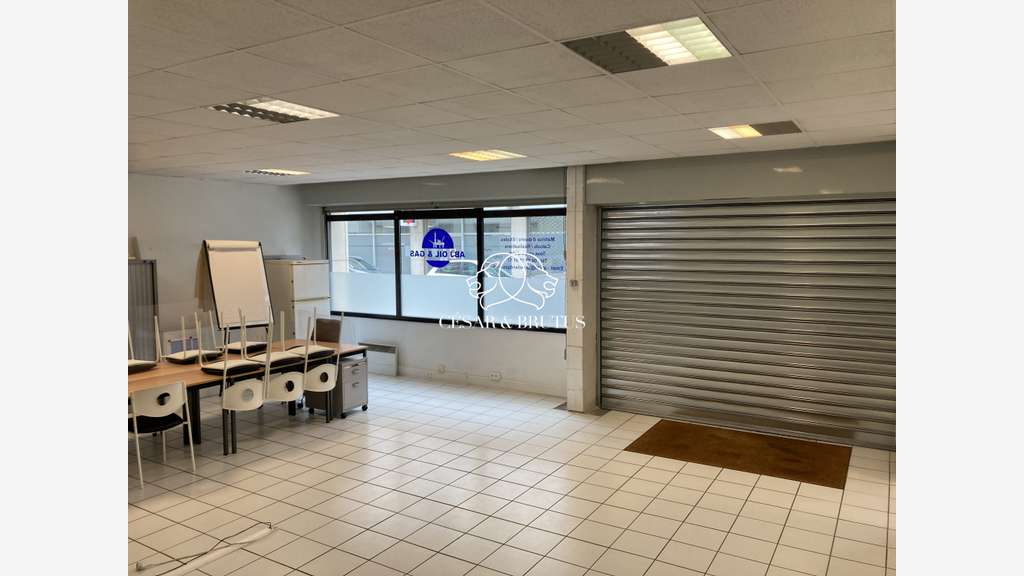 AV local commercial de 120m² Lyon 69006 rue Sully