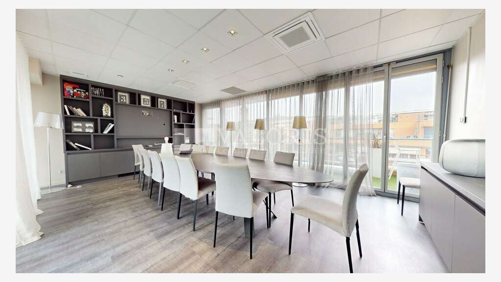 bureaux lumineux Cité Internationale à Lyon 6e