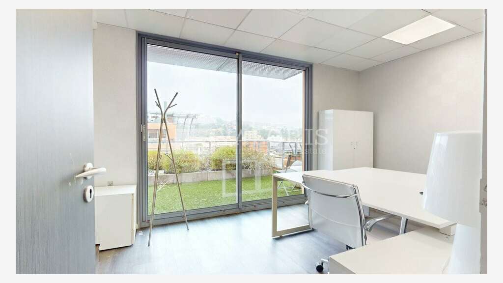 bureaux lumineux Cité Internationale à Lyon 6e