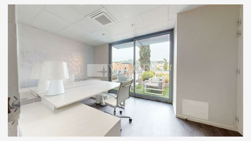 bureaux lumineux Cité Internationale à Lyon 6e