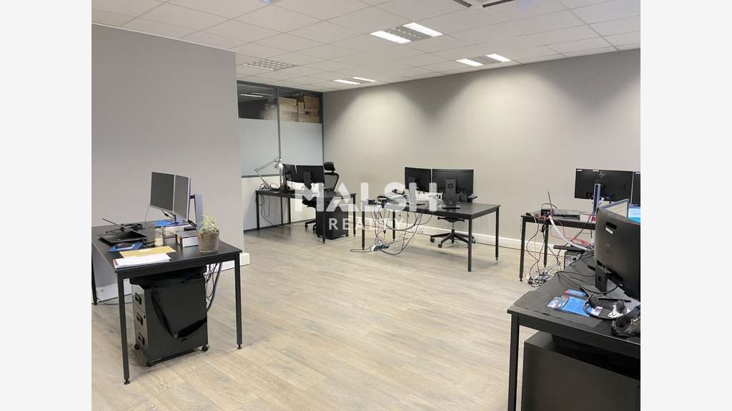Bureaux de 322m² à vendre ou à louer à Lyon 69007