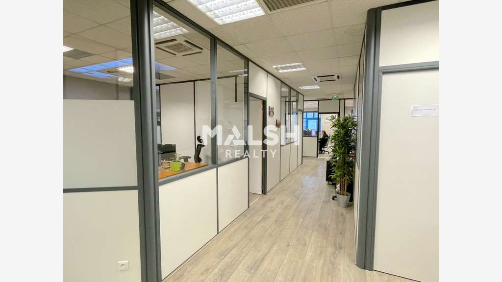 Bureaux de 322m² à vendre ou à louer à Lyon 69007