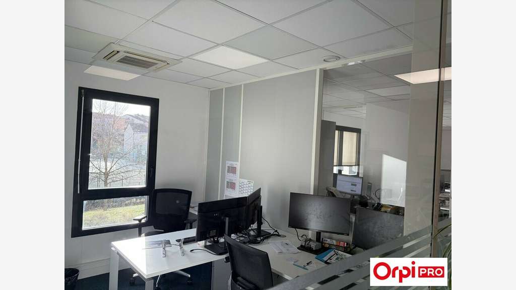 À vendre bureaux 135m² à Lyon 7e Quai du Rhône