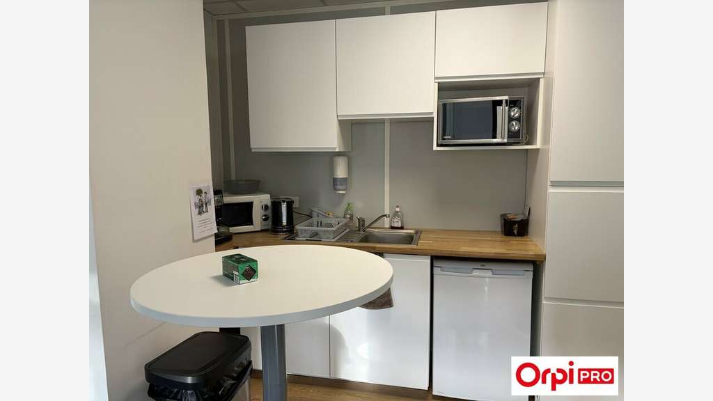 À vendre bureaux 135m² à Lyon 7e Quai du Rhône
