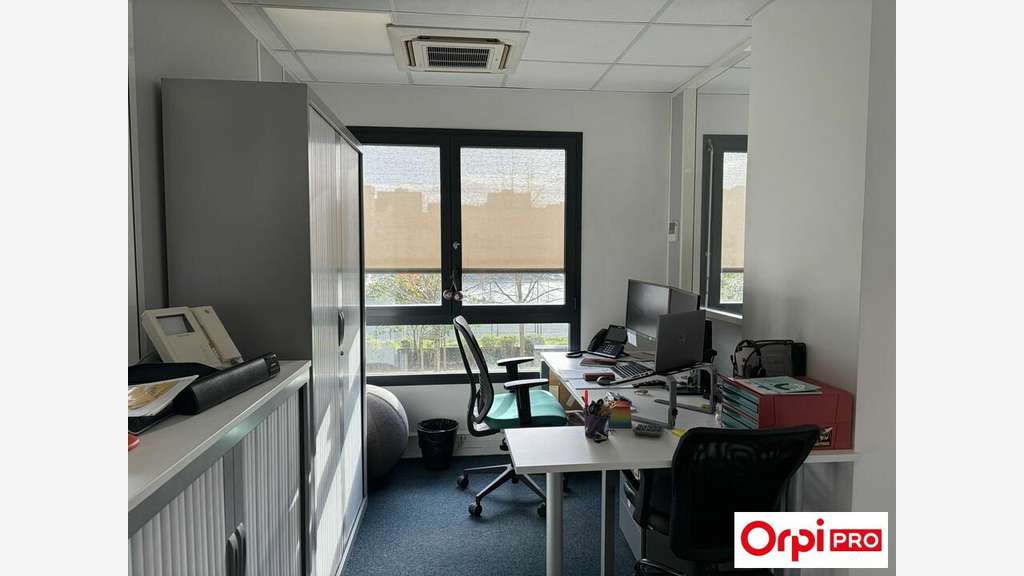 À vendre bureaux 135m² à Lyon 7e Quai du Rhône