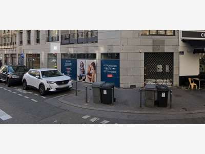 Vente murs bureaux 226m² avec vitrine Lyon 69009