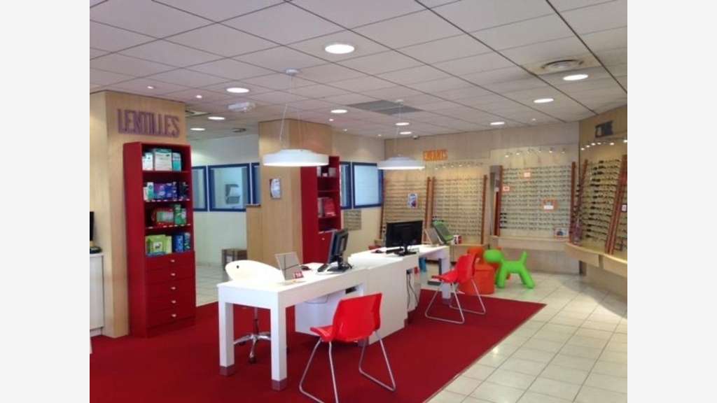 Vente murs bureaux 226m² avec vitrine Lyon 69009