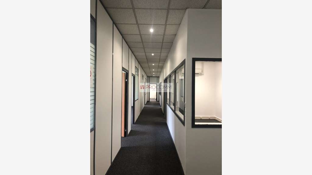 Bureau avec vue dégagée à vendre à Lyon 9e Vaise