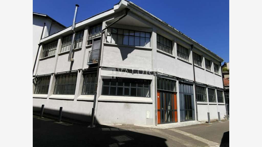 Bureaux rénovés 239m² à Lyon 9e quais de Saône