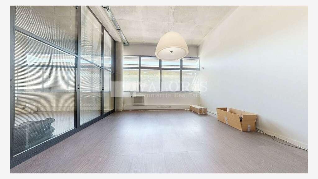 Bureaux 336m² à vendre Lyon 9e Grand Nord Ouest
