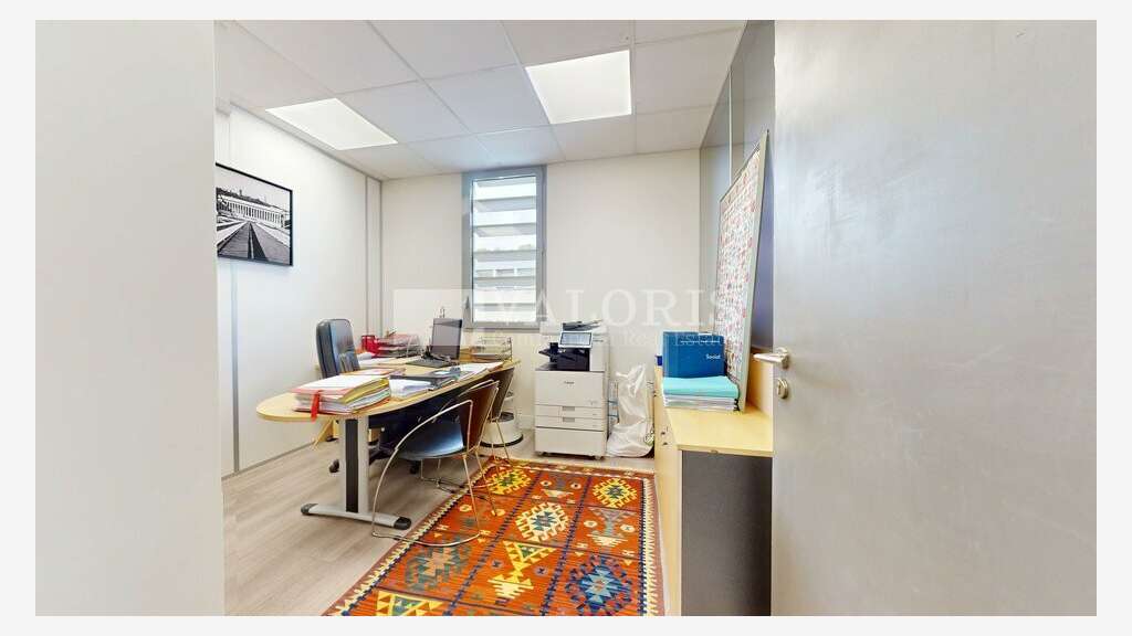 Bureaux en duplex 264m² à vendre à Lyon 9e